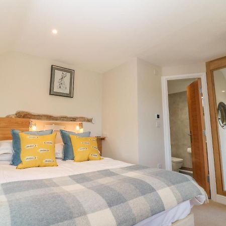 Evenlode Cottage Cheltenham Bagian luar foto