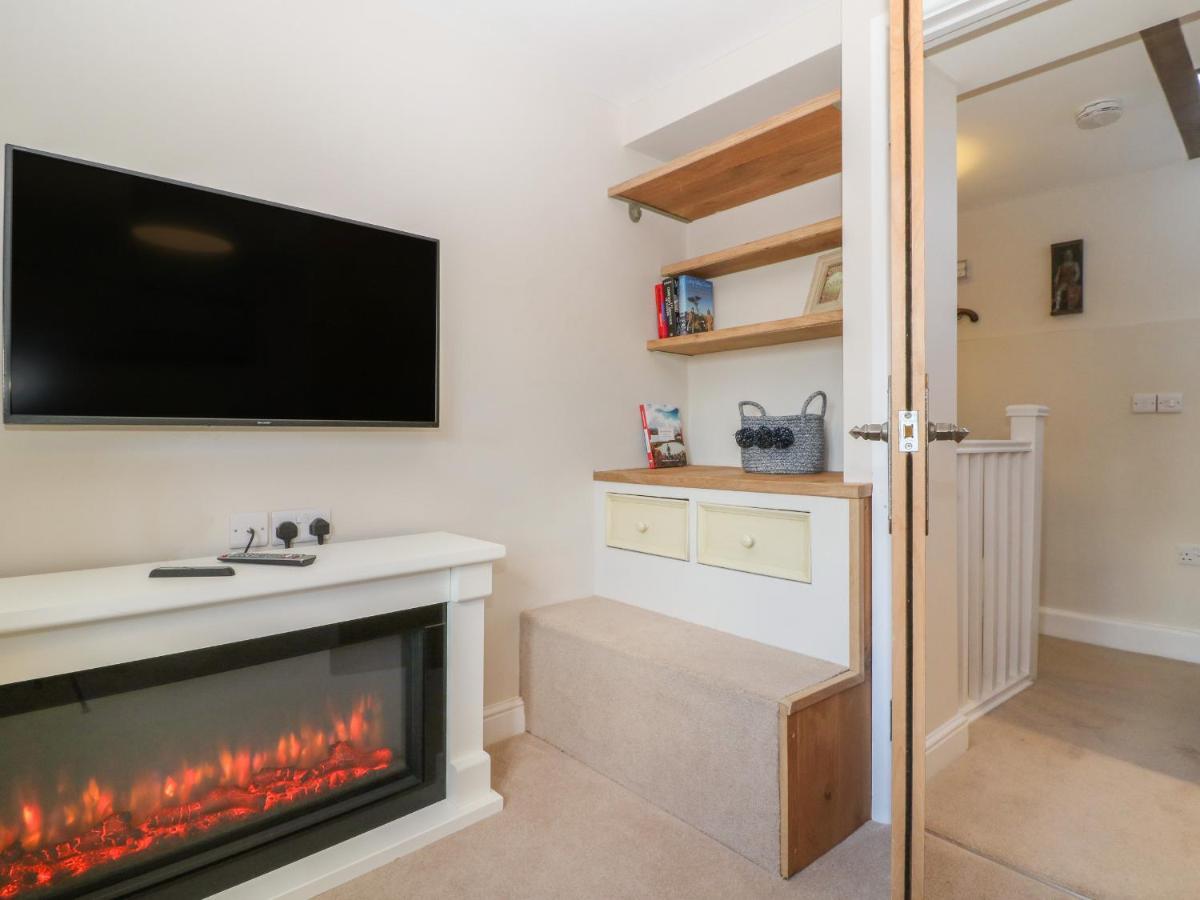 Evenlode Cottage Cheltenham Bagian luar foto