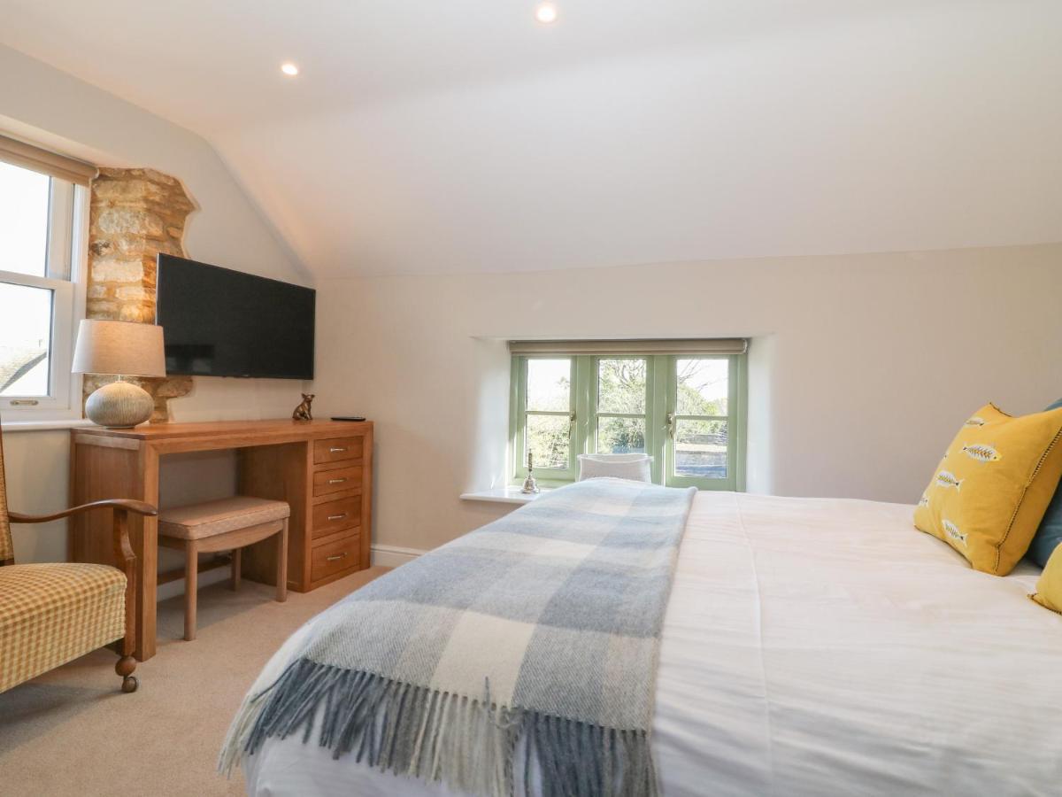 Evenlode Cottage Cheltenham Bagian luar foto