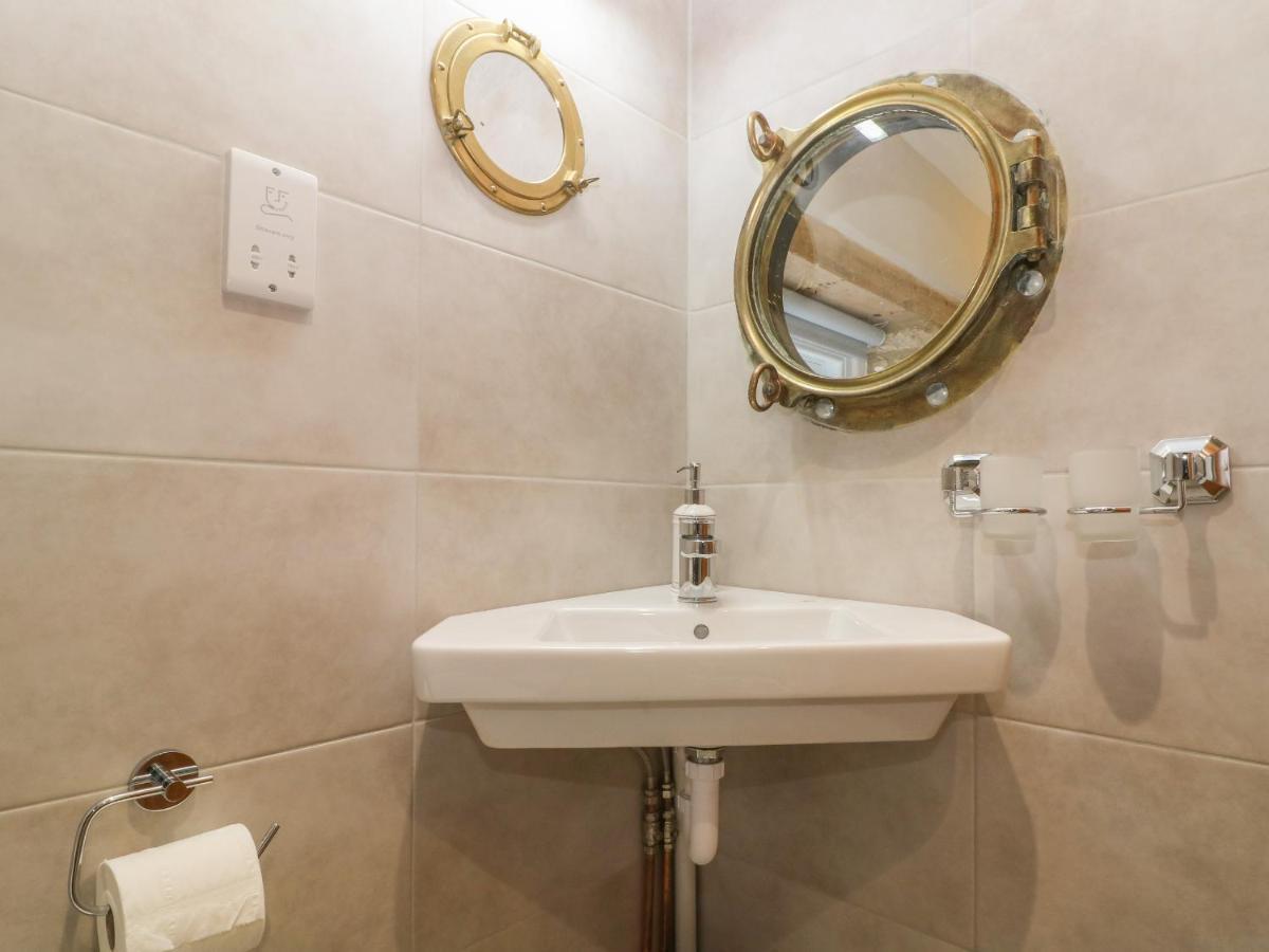 Evenlode Cottage Cheltenham Bagian luar foto