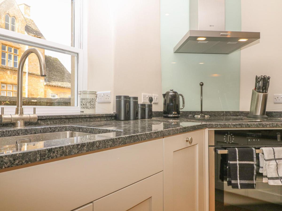 Evenlode Cottage Cheltenham Bagian luar foto