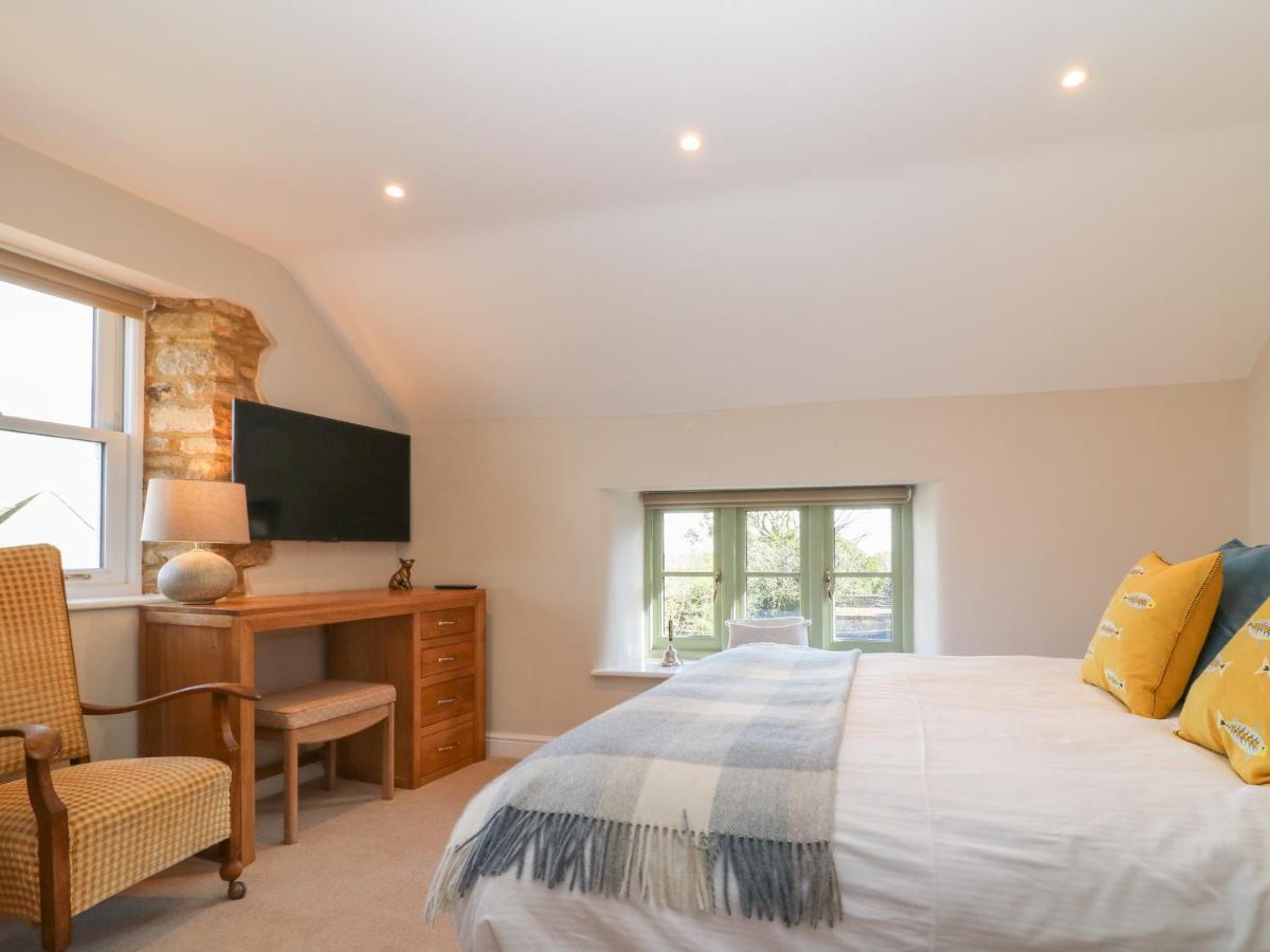 Evenlode Cottage Cheltenham Bagian luar foto